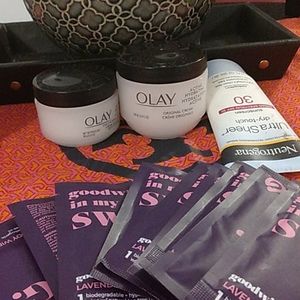 2 oil of Olay 9 goodwipes bodywipes